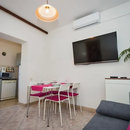 Nedo Apartmán Baška Voda