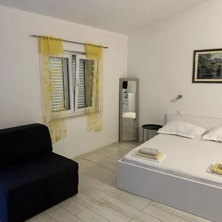 Nedo Baška Voda