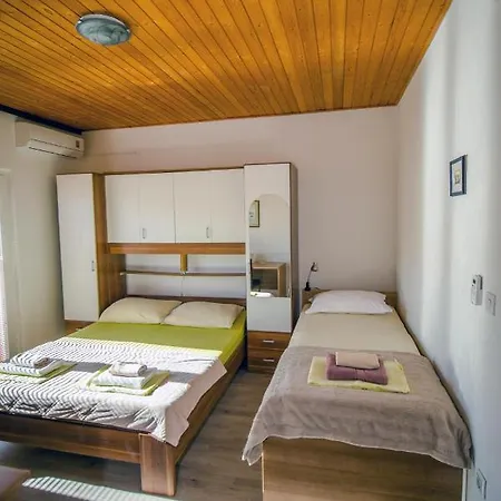 Lägenhet Nedo Baška Voda