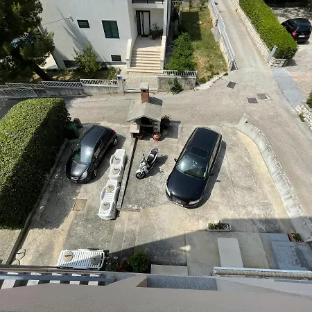 Nedo Apartment *