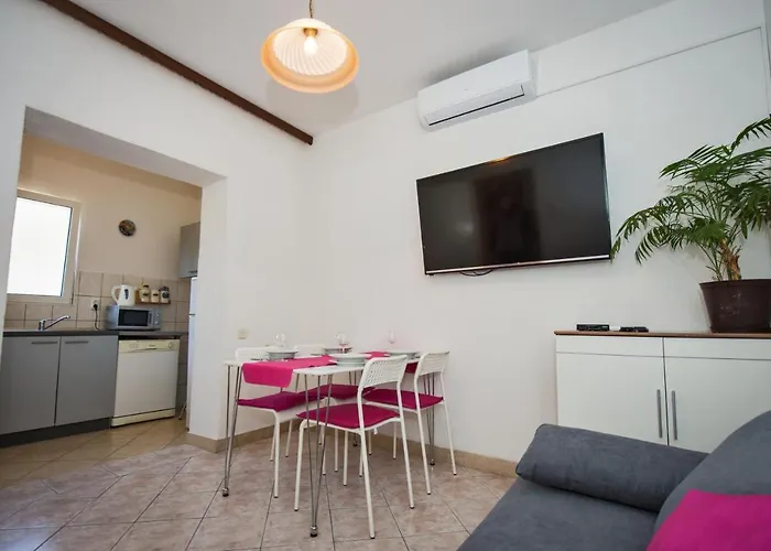 Nedo Apartamento Baška Voda